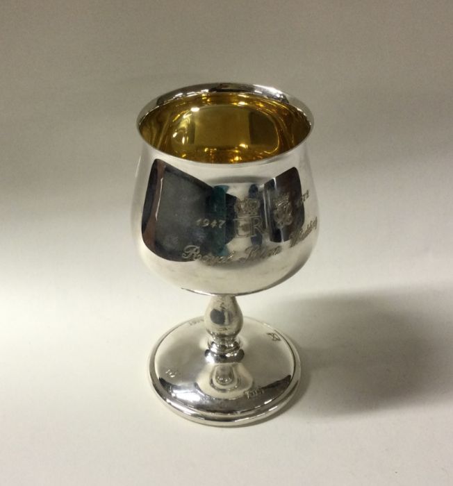 A Royal Silver Wedding silver drinking goblet of s - Image 3 of 4