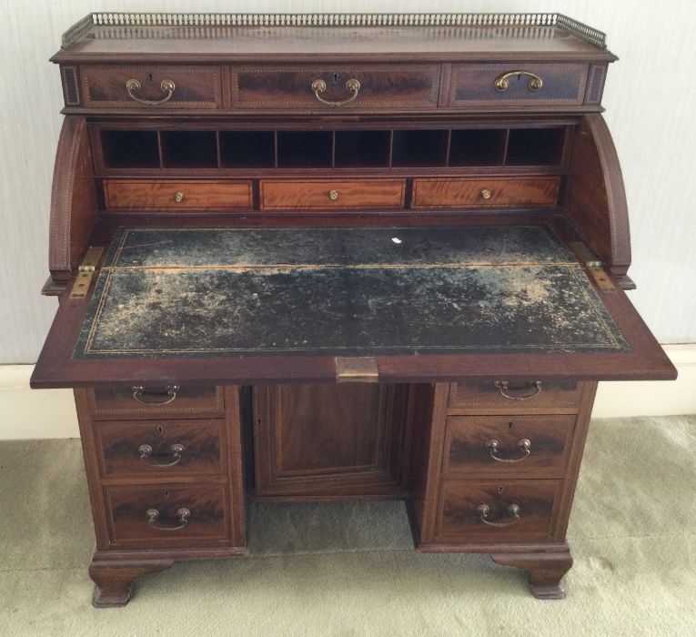 A good quality cylinder top twelve drawer bureau w - Image 8 of 9