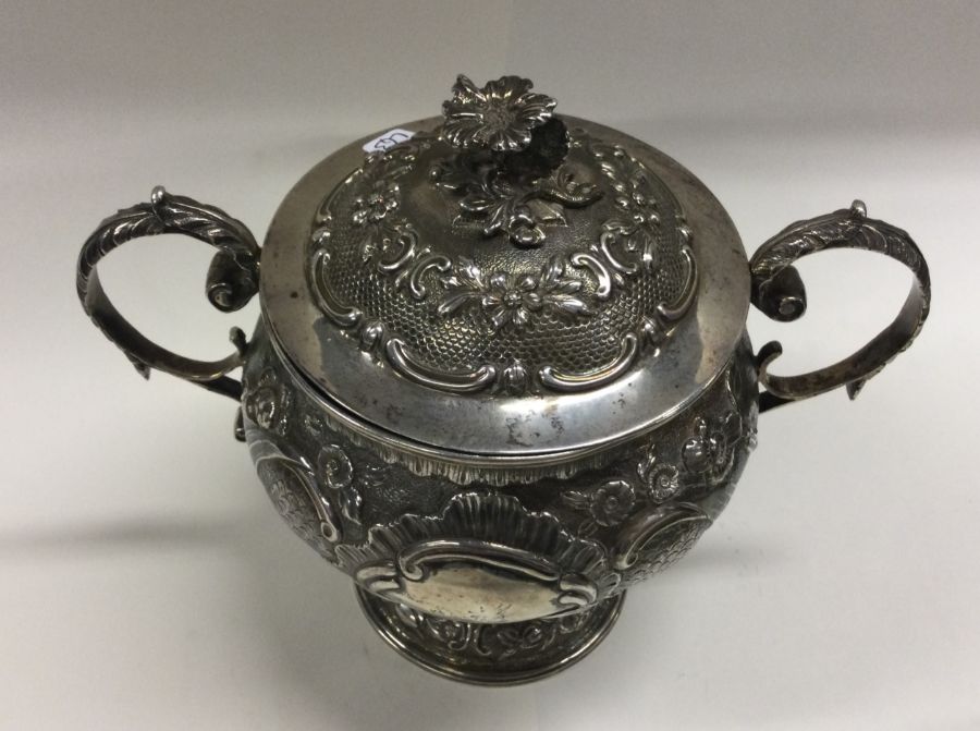 A good George III chased silver cup and cover deco - Image 4 of 8
