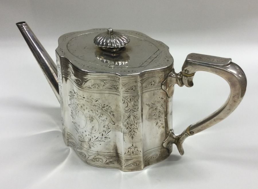 A Victorian silver teapot attractively decorated w - Image 3 of 6