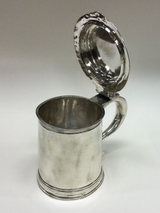 A rare Queen Anne silver flat top lidded tankard w - Image 7 of 10