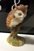 An Aynsley figure of an owl. Est. £10 - £20.