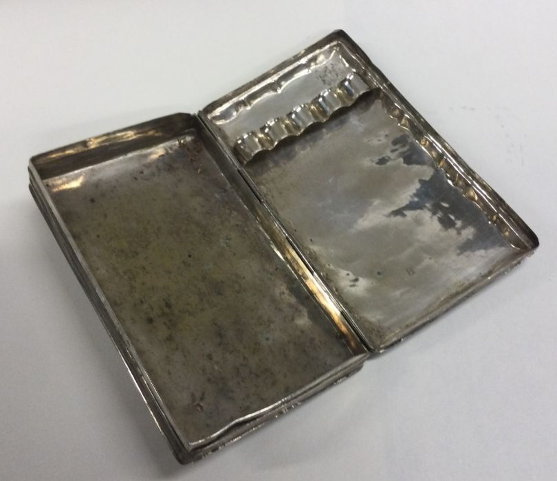 A 19th Century Dutch silver snuff box with engrave - Image 4 of 8