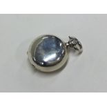 A Victorian plain silver sovereign case with loop