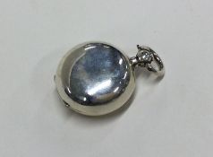 A Victorian plain silver sovereign case with loop