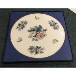 A cased Royal Worcester platter. Est. £15 - £20.