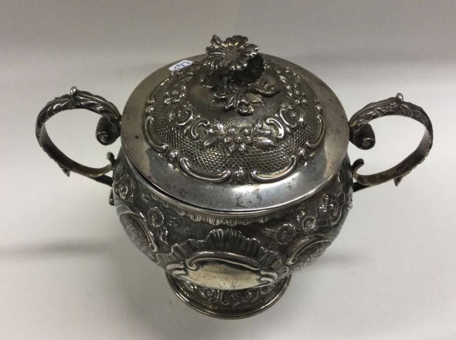 A good George III chased silver cup and cover deco - Image 3 of 8