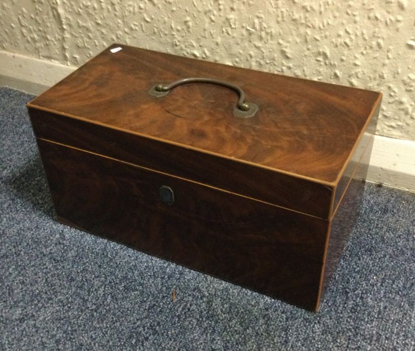 A Georgian mahogany box with hinged top. Est. £20