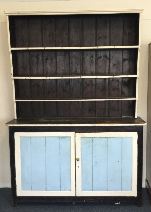 A painted pine kitchen dresser. Est. £50 - £80. - Image 2 of 3