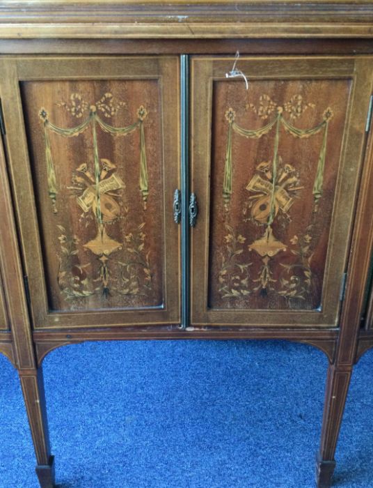 A Victorian mahogany cabinet with inlaid decoratio - Image 9 of 9