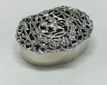 A stylish silver oval potpourri decorated with hin