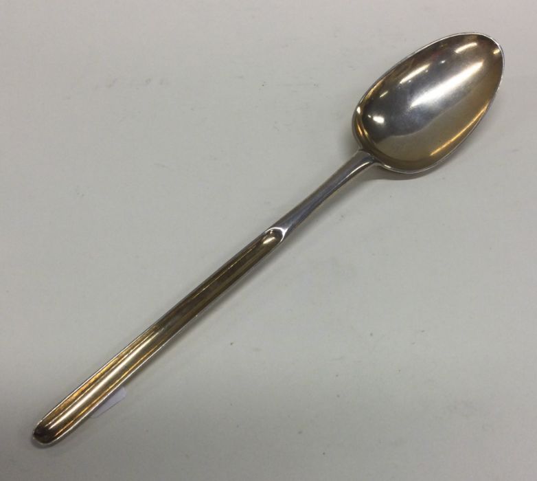 A George I silver rat tail pattern marrow spoon. L