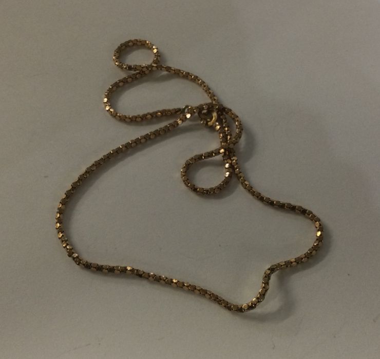 A 9 carat rope twist neck chain. Approx. 4 grams.