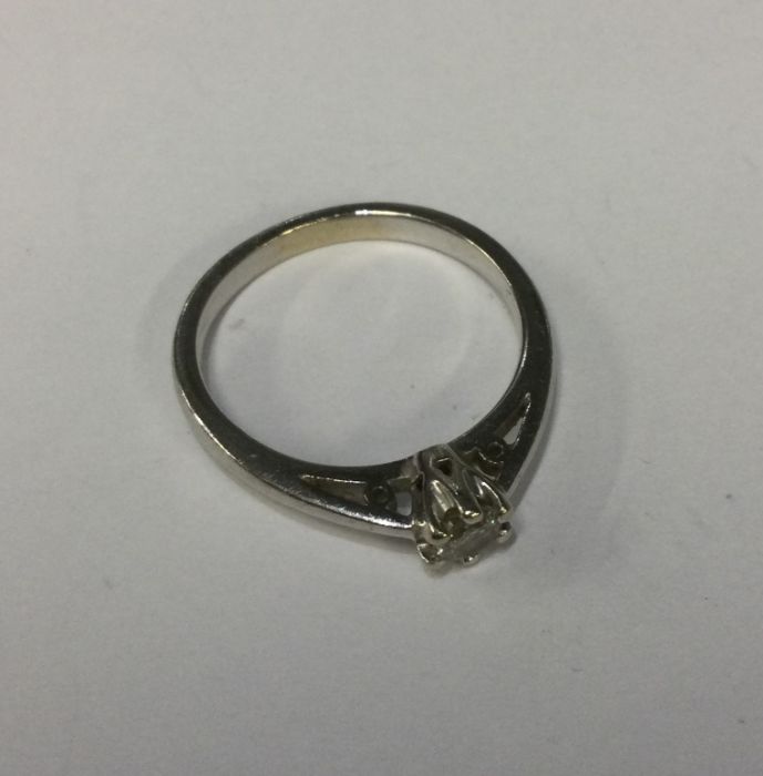 A good diamond single stone ring in 9 carat claw m - Image 2 of 2