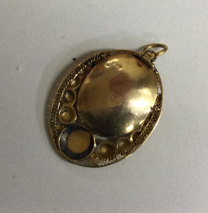 A good gold Georgian drop pendant with ball decora - Image 2 of 2