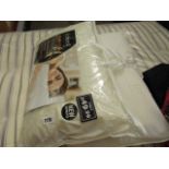 2 x Coloroll memory foam pillows