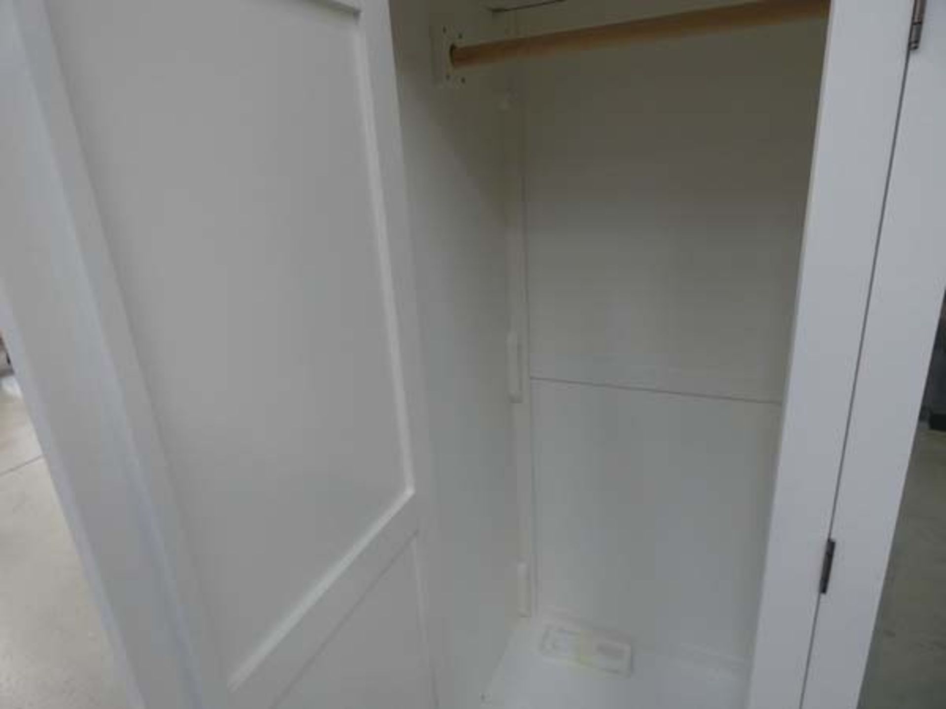 110 -Hampshire white triple wardrobe - Image 3 of 5