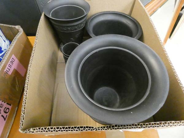 2 boxes containing a large quantity of blue and basalt glazed Wedgwood Jasperware - Image 3 of 6