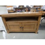 46 - Oak TV unit