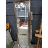 5281 - Oval mirror in brass frame