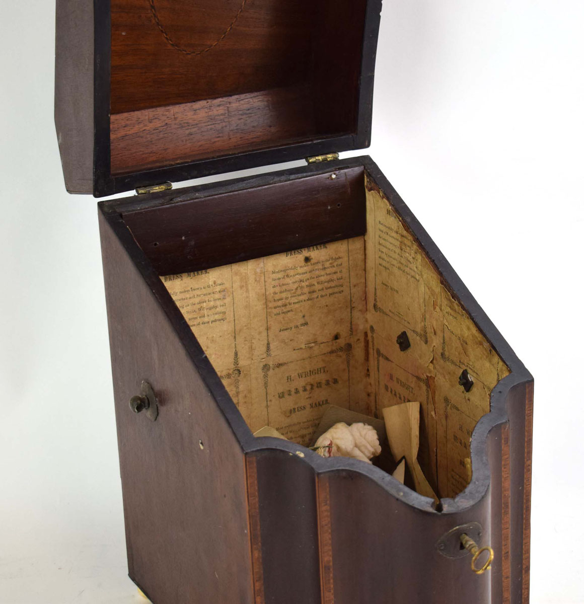 A George III mahogany, kingwood crossbanded and marquetry inlaid letter/knife box, w. - Image 3 of 3