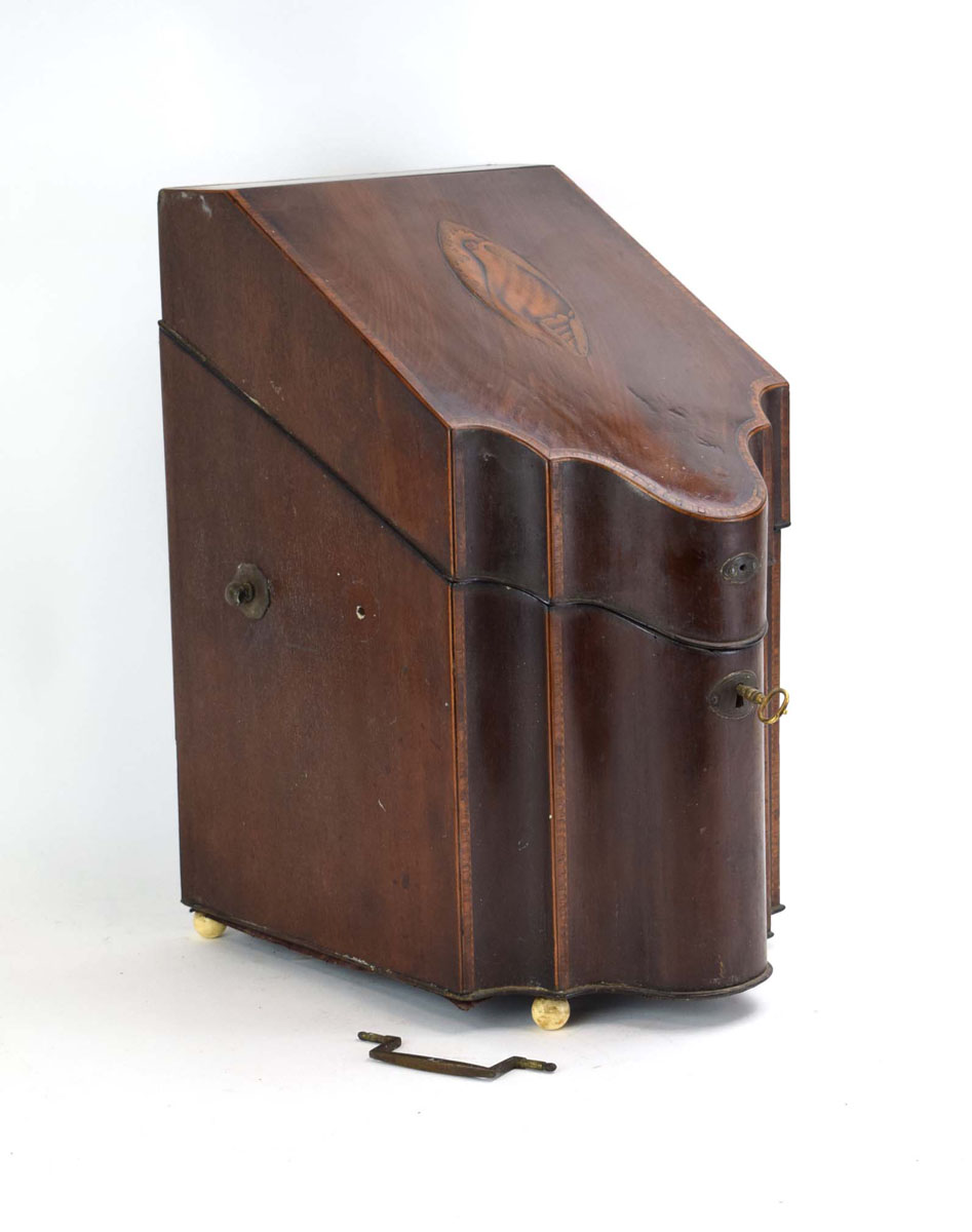 A George III mahogany, kingwood crossbanded and marquetry inlaid letter/knife box, w. - Image 2 of 3