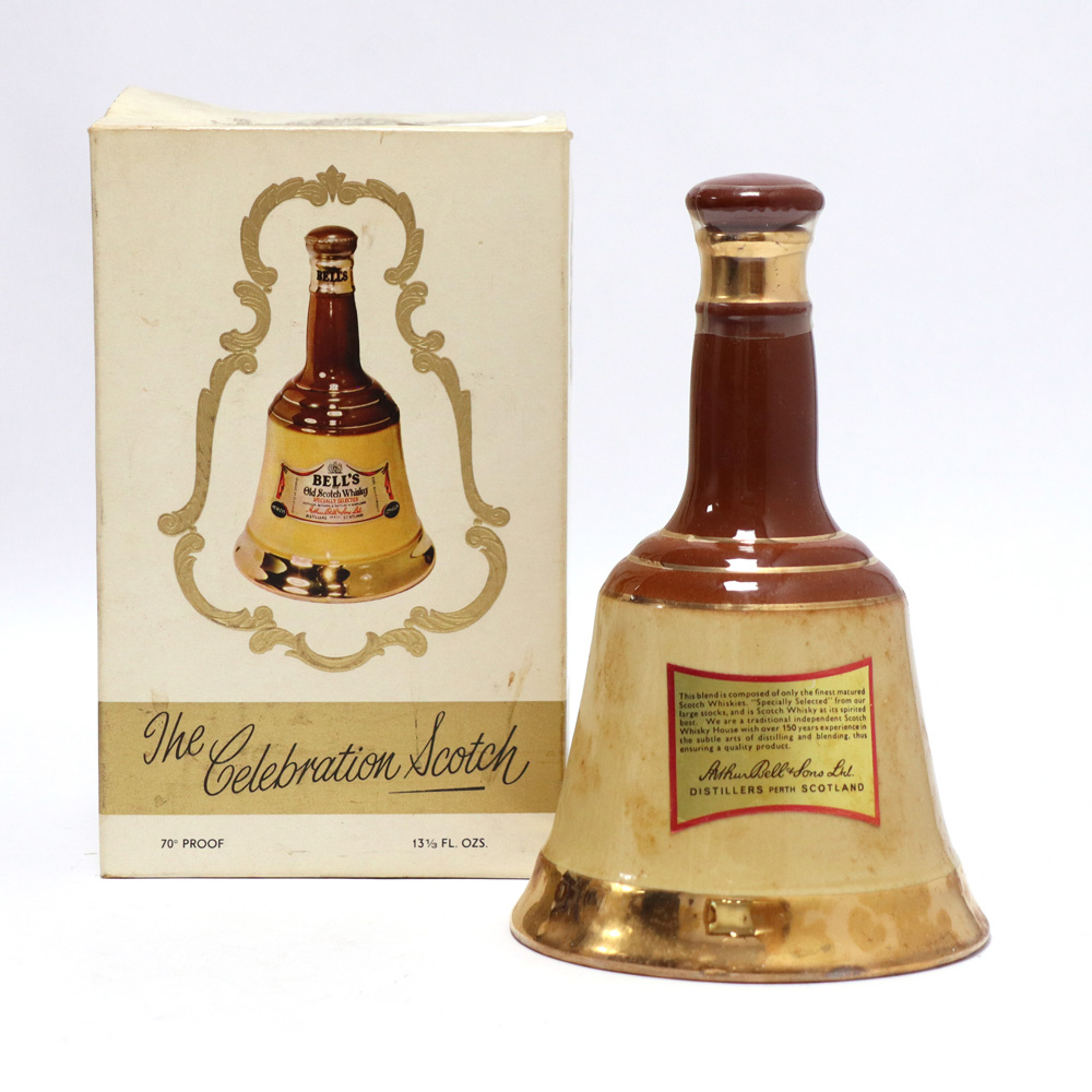 An old Bell's Celebration Scotch Whisky Bell with box circa 1960's 70 proof 13 1/3 fl oz - Image 2 of 2