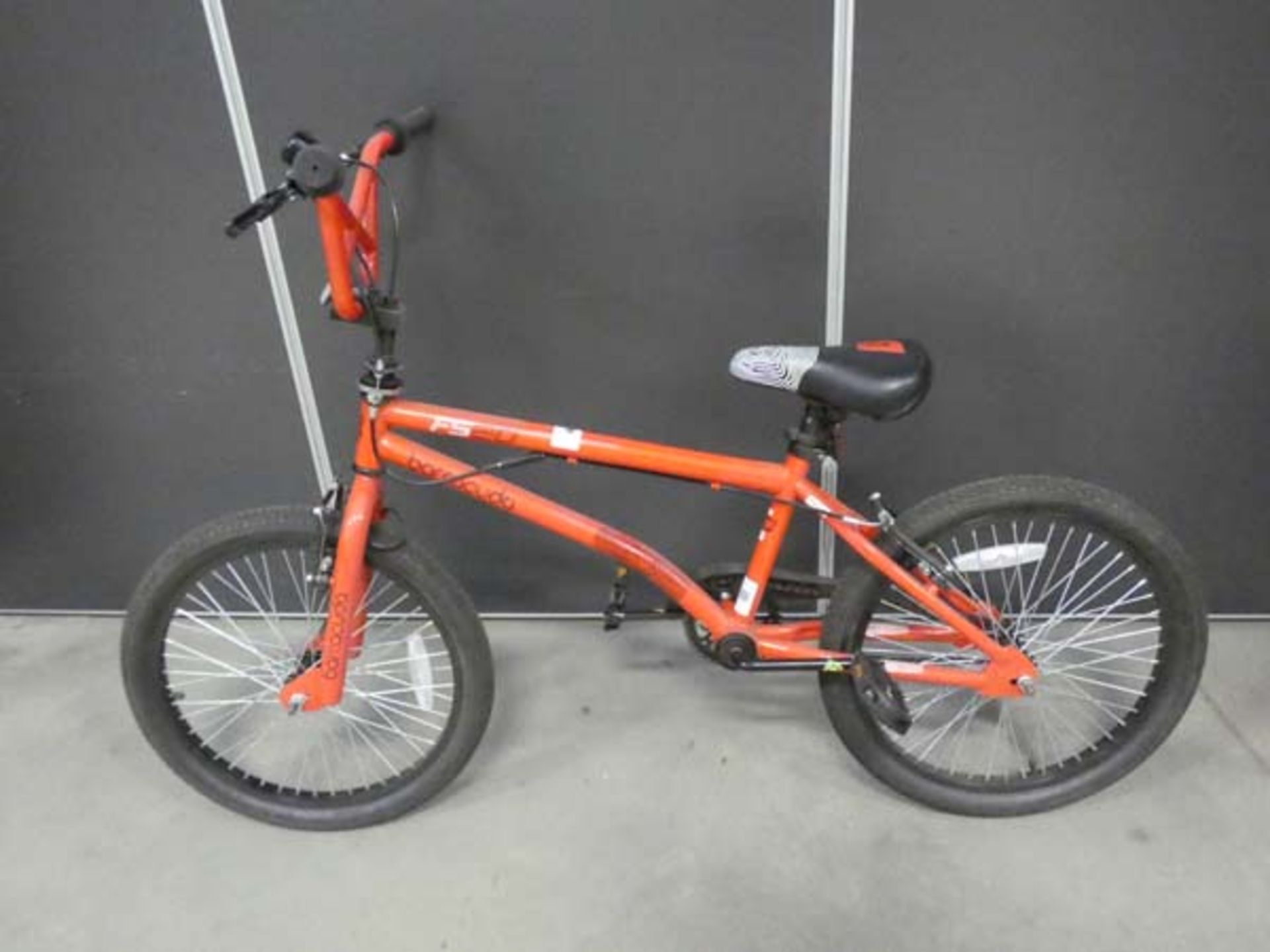 Barracuda red childs BMX - Image 2 of 2
