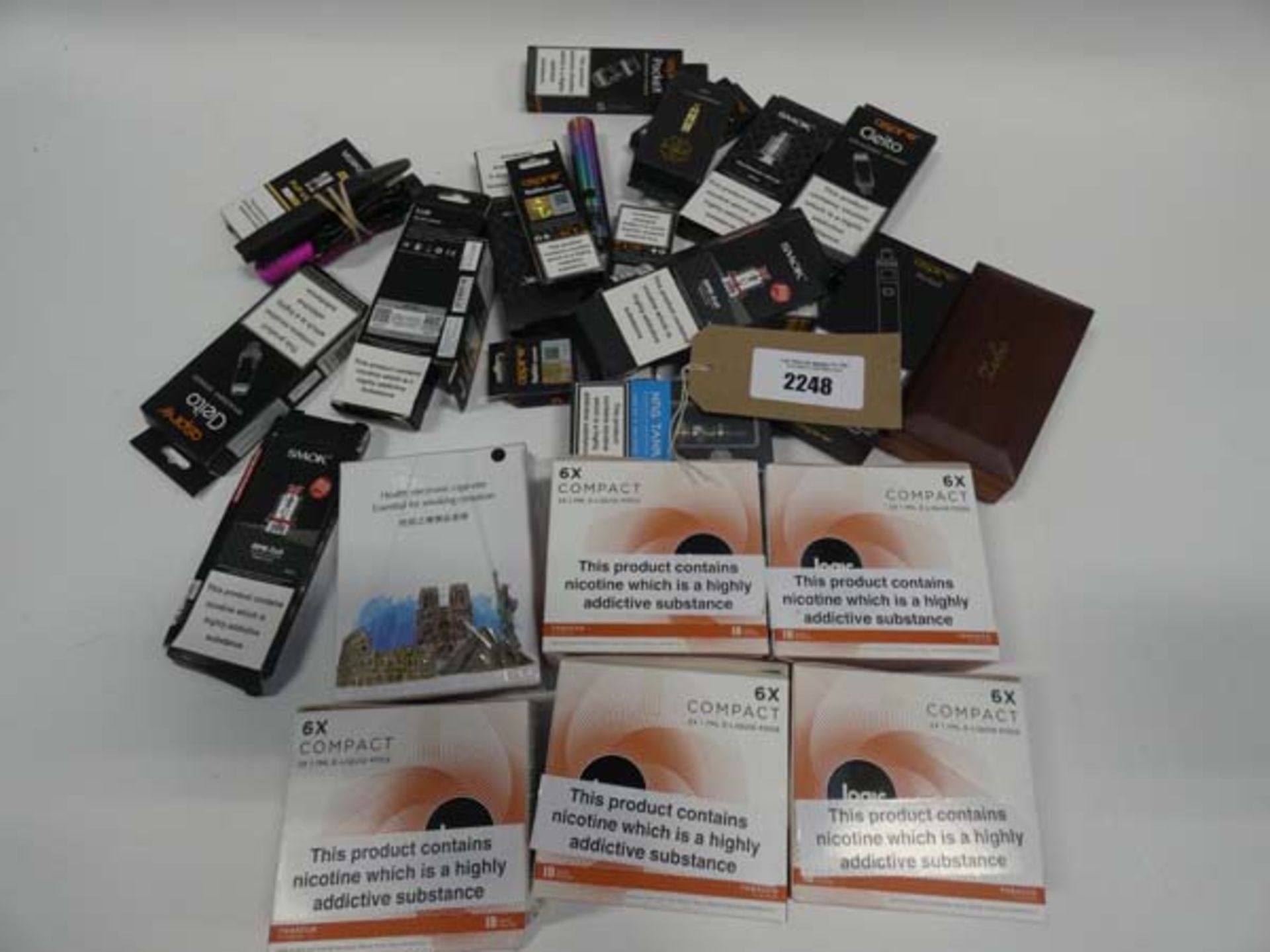 Quantity of various vaping accessories