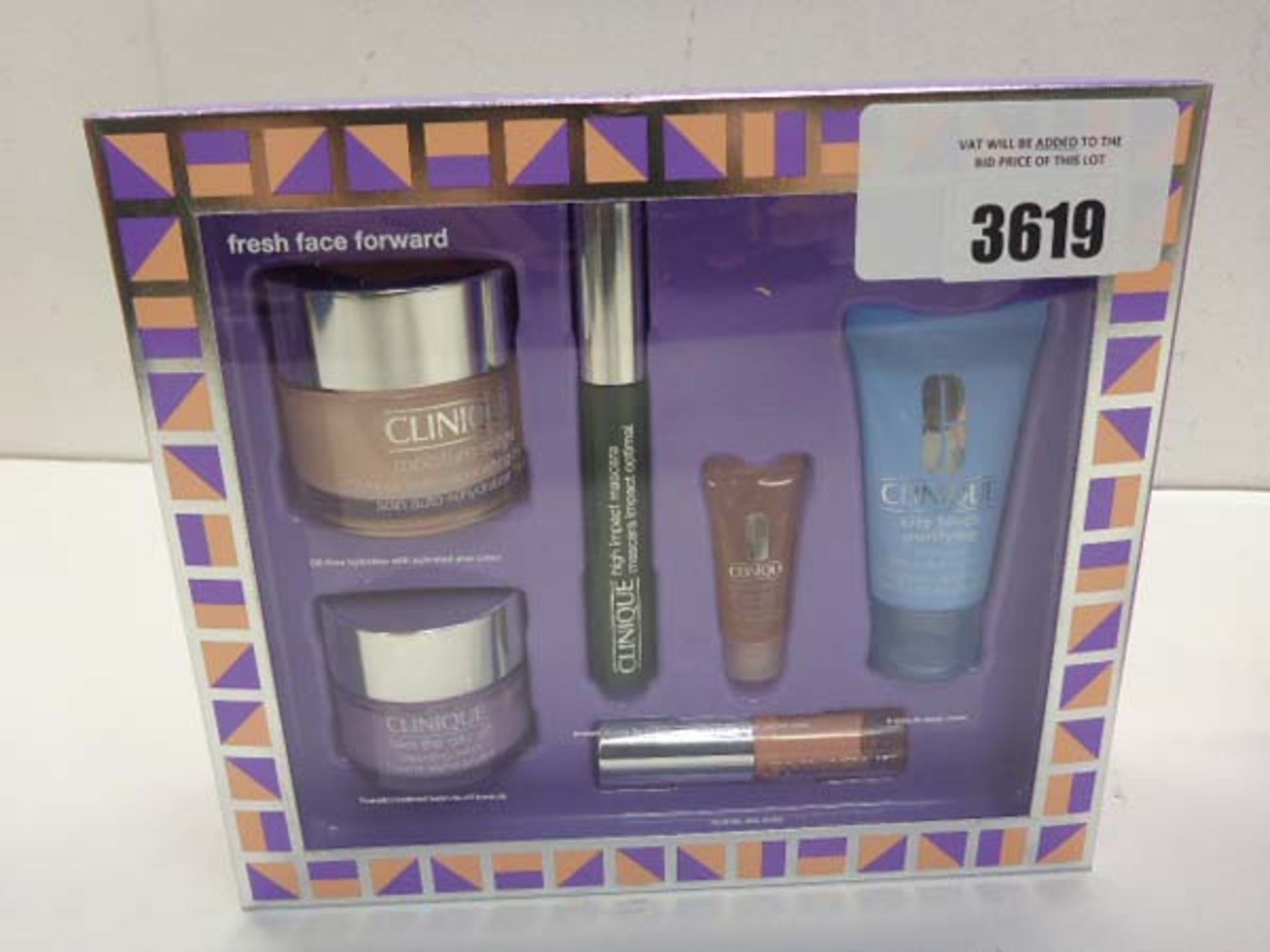 Clinique Fresh Face Forward beauty care gift box set
