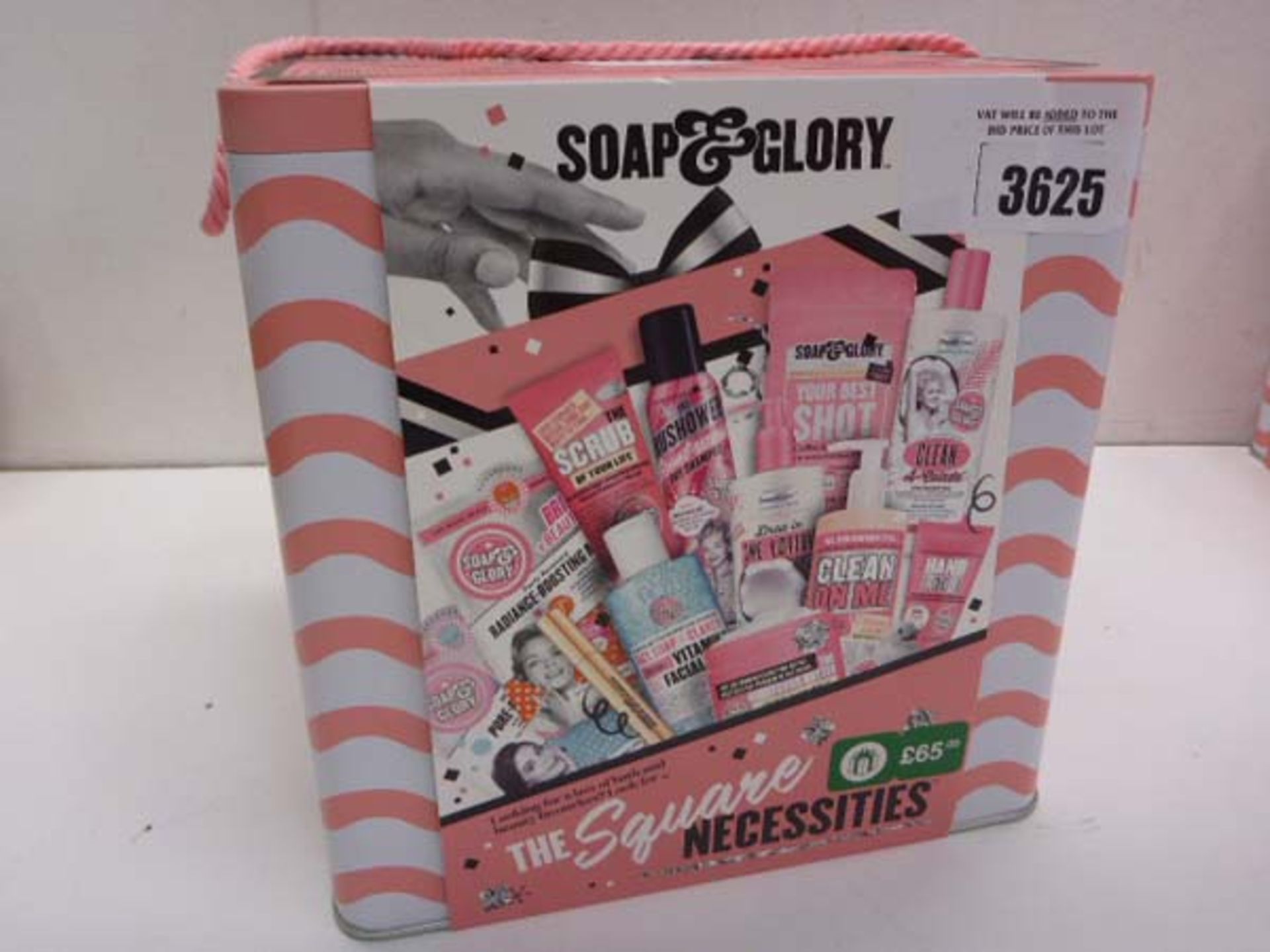 Soap & Glory The Square Necessities 12 piece gift set