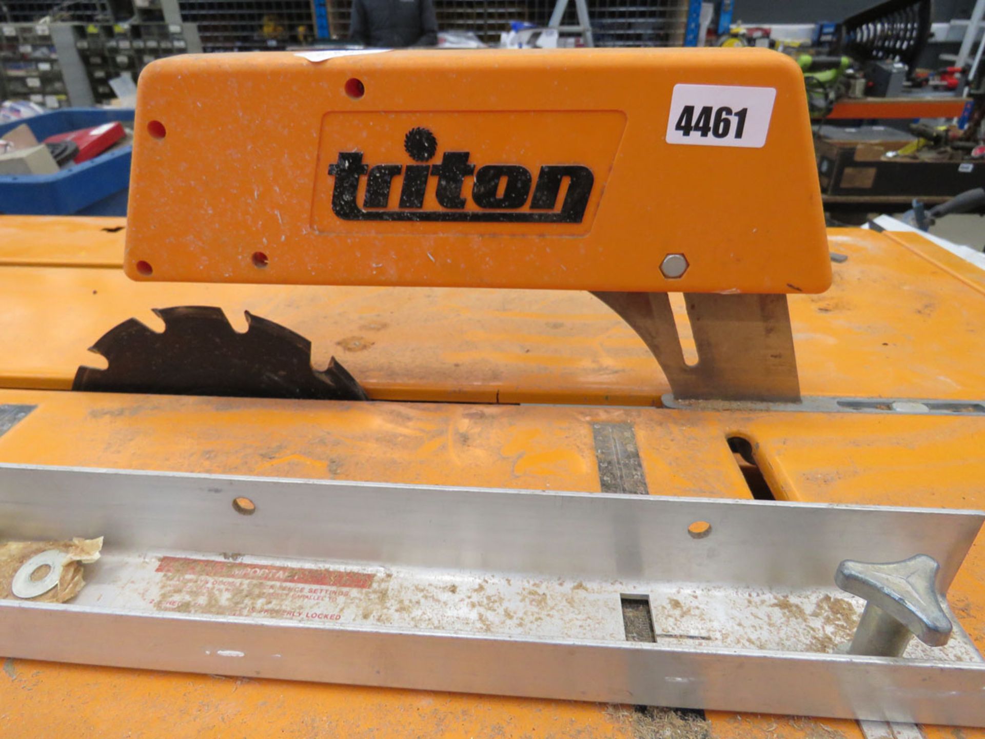 Triton table saw The saw runs - Image 2 of 2