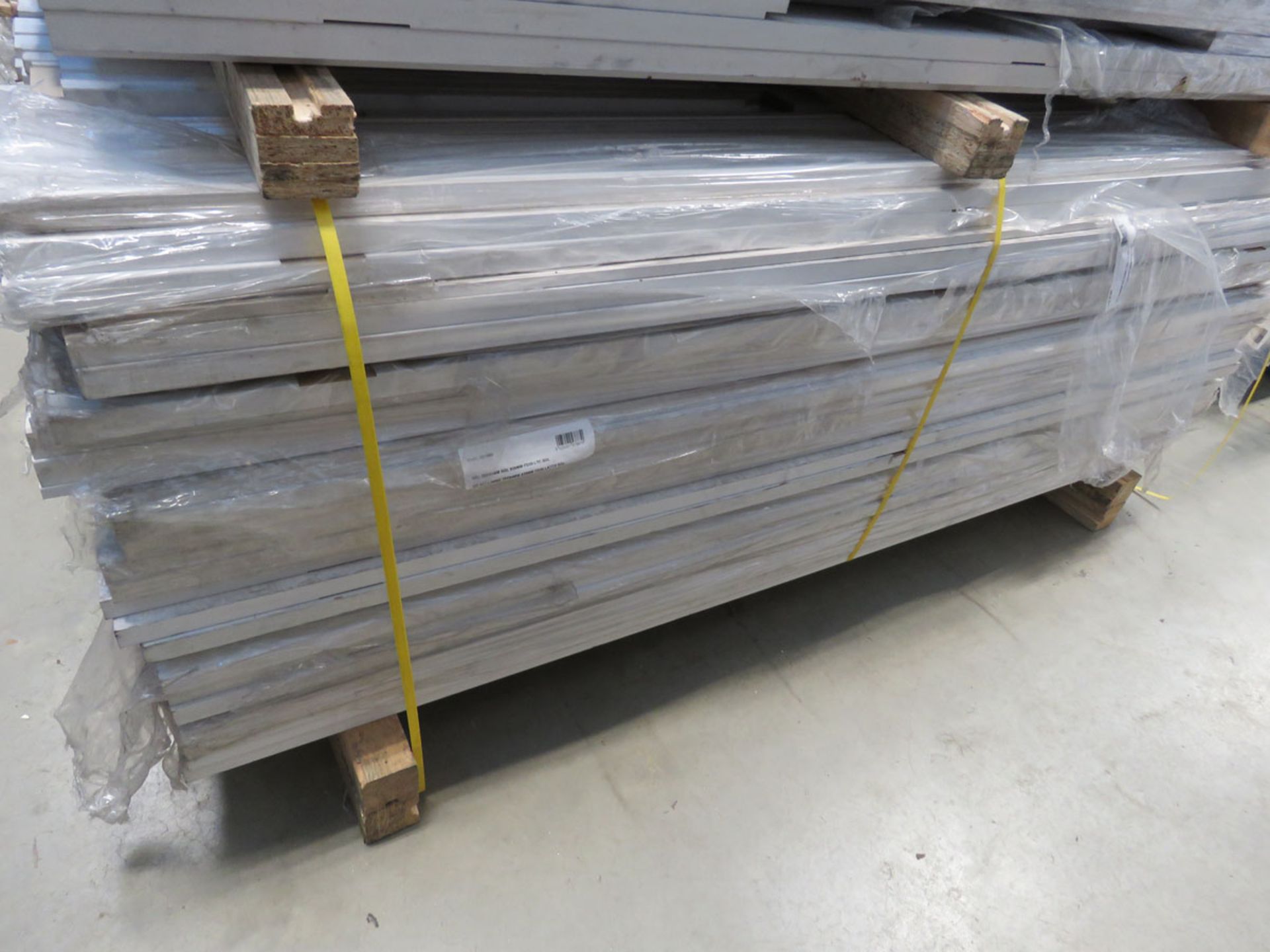 4213 Pallet of door linings - Image 3 of 3