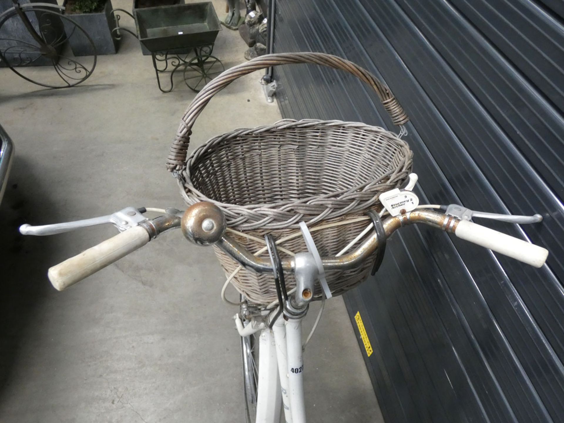Raleigh Caprice white ladies bike with basket - Image 2 of 2