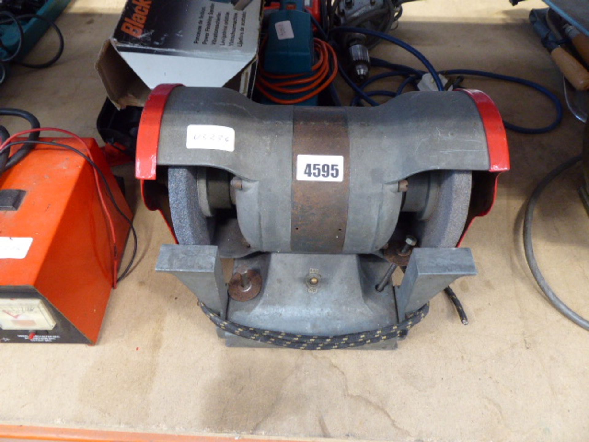 Single phase electric double ended bench grinder