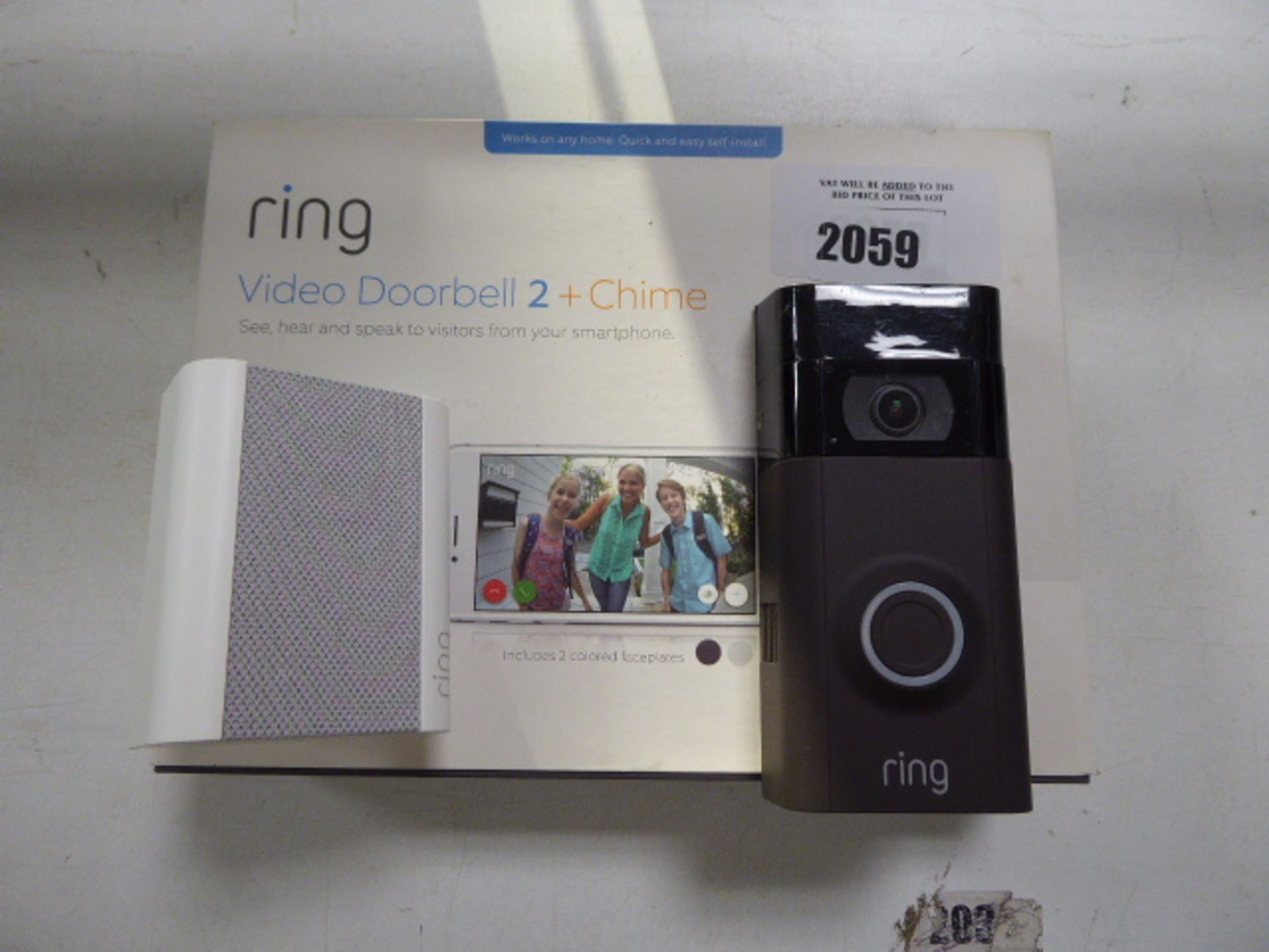 2033 - Ring Video Doorbell 2 with chime and box