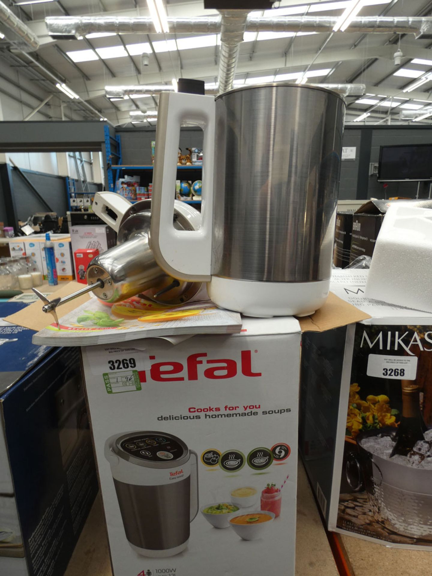 (TN96) Boxed Tefal Easy soup maker