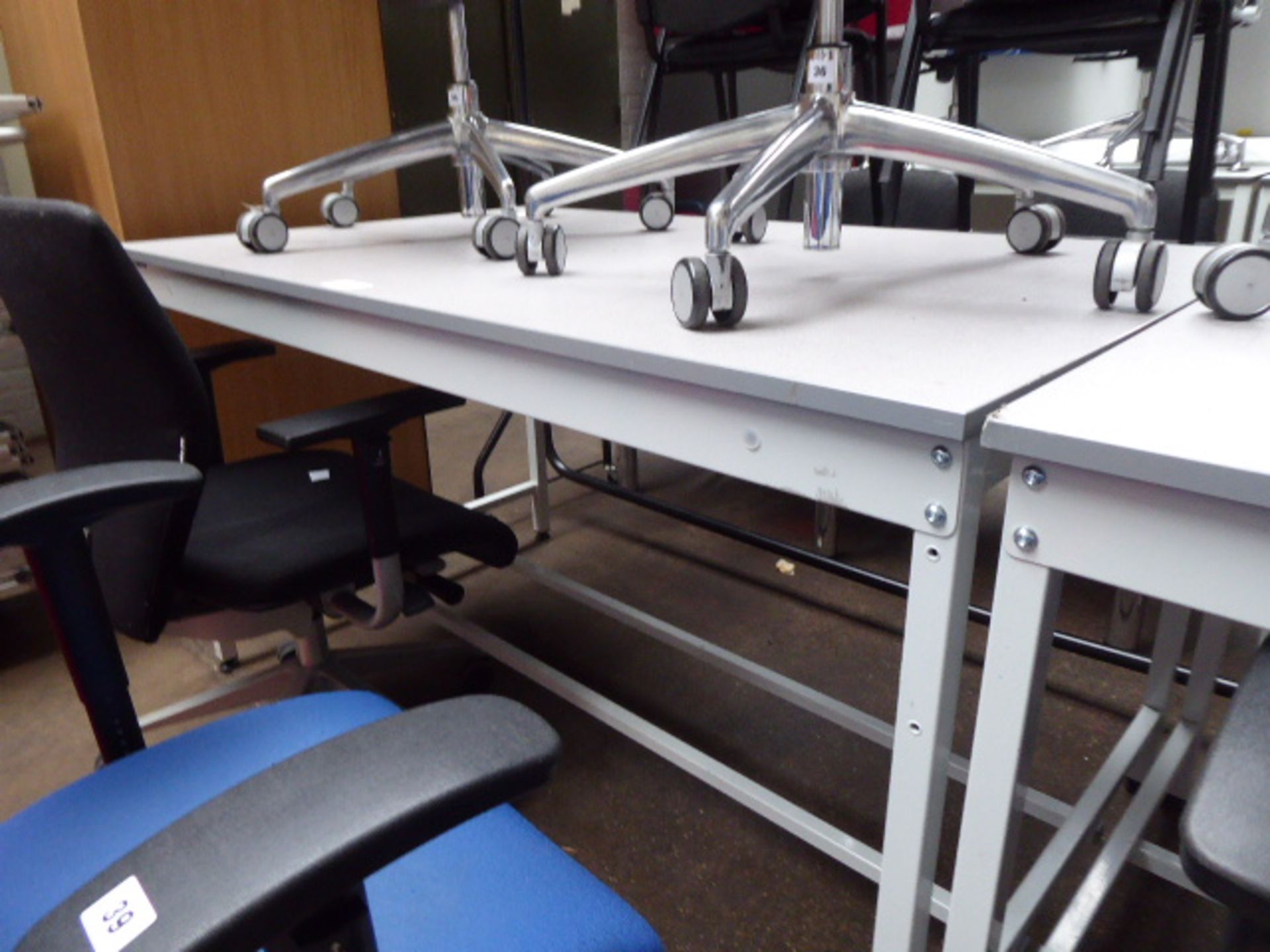 150 cm QMP high level metal frame grey top work station - Image 2 of 2