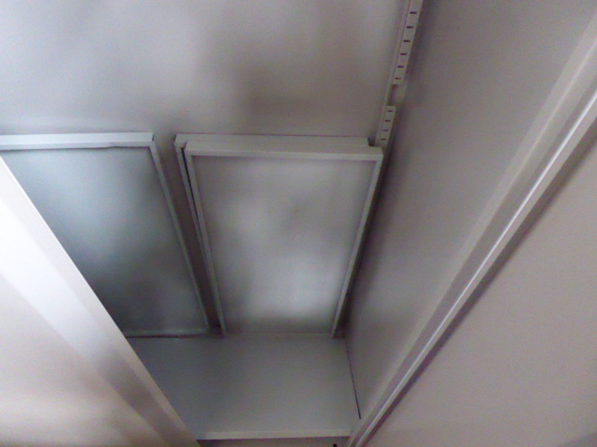 90cm Bisley grey 2 door filing cabinet - Image 2 of 2