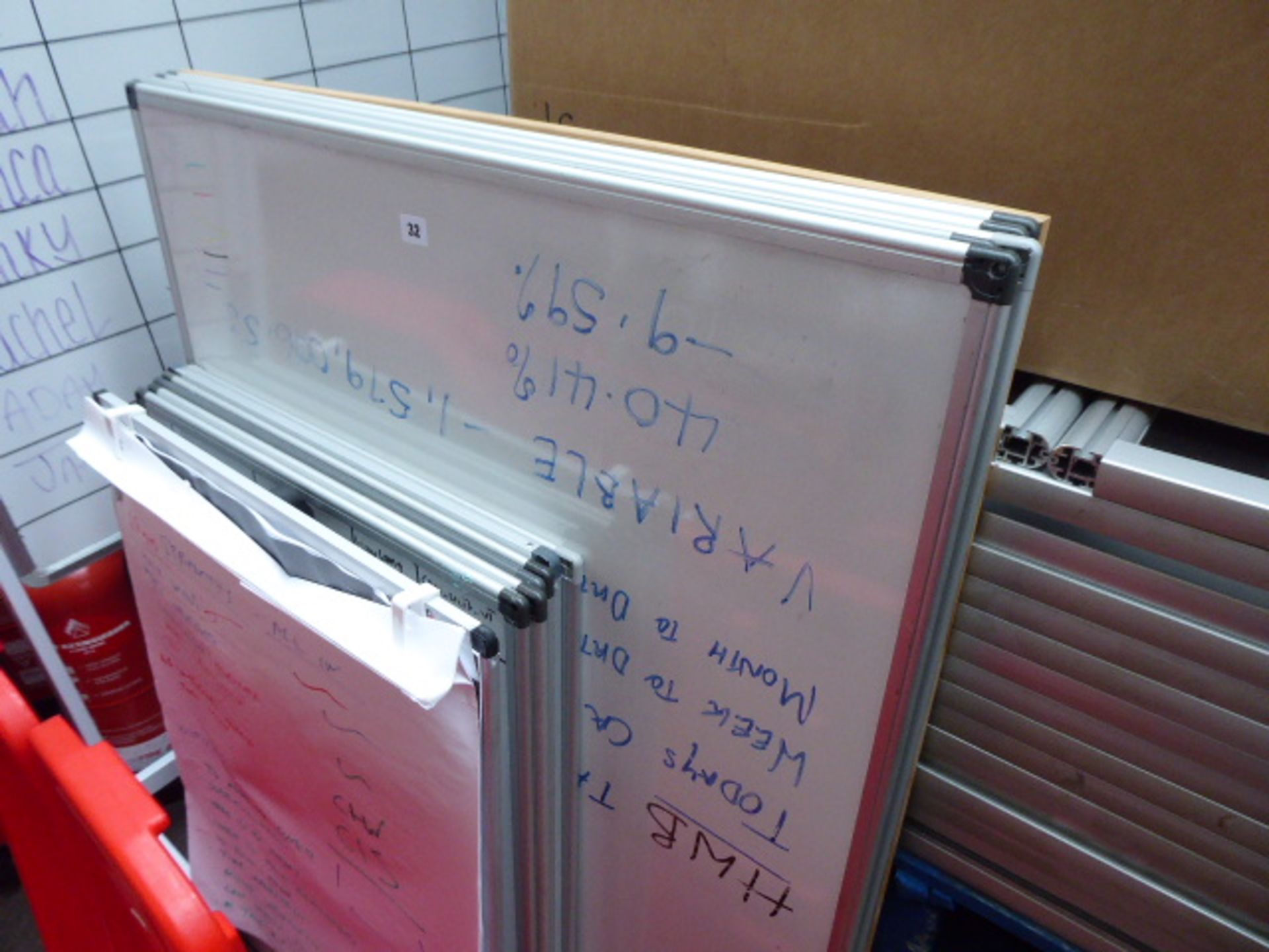 Approx. 10 medium and small size wall mount whiteboards and a A frame flip board - Image 2 of 2