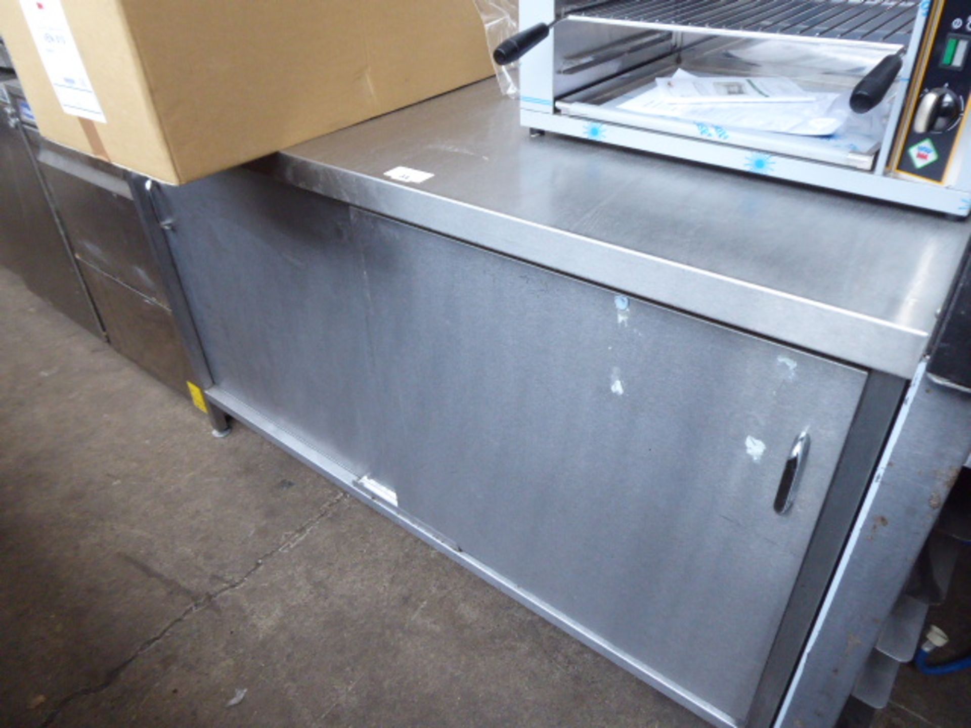 150cm stainless steel preparation table with 2 sliding doors under