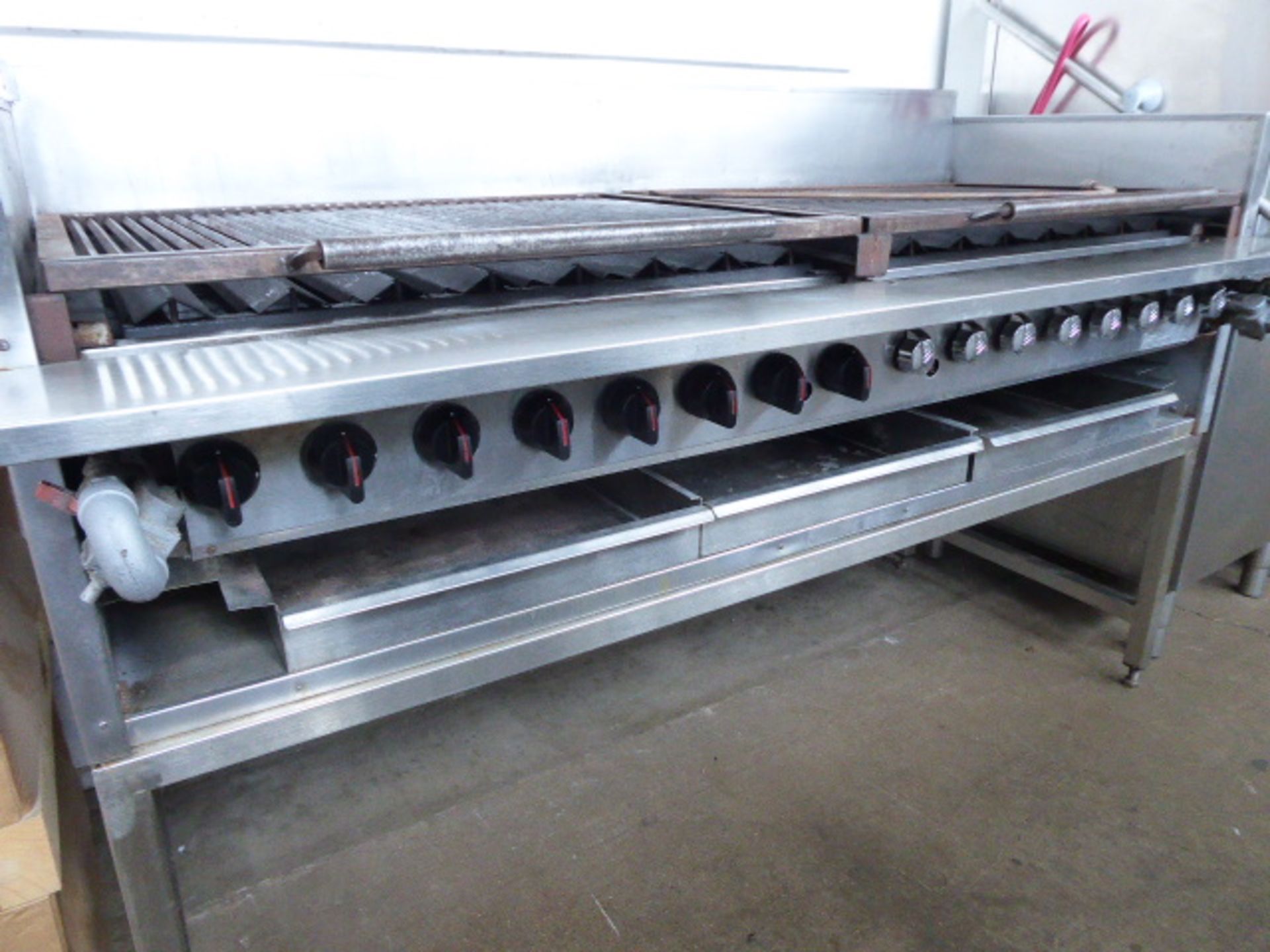 (50) 185cm Magikitch-n inc American style gas char grill with multi burners on custom built table - Image 2 of 2