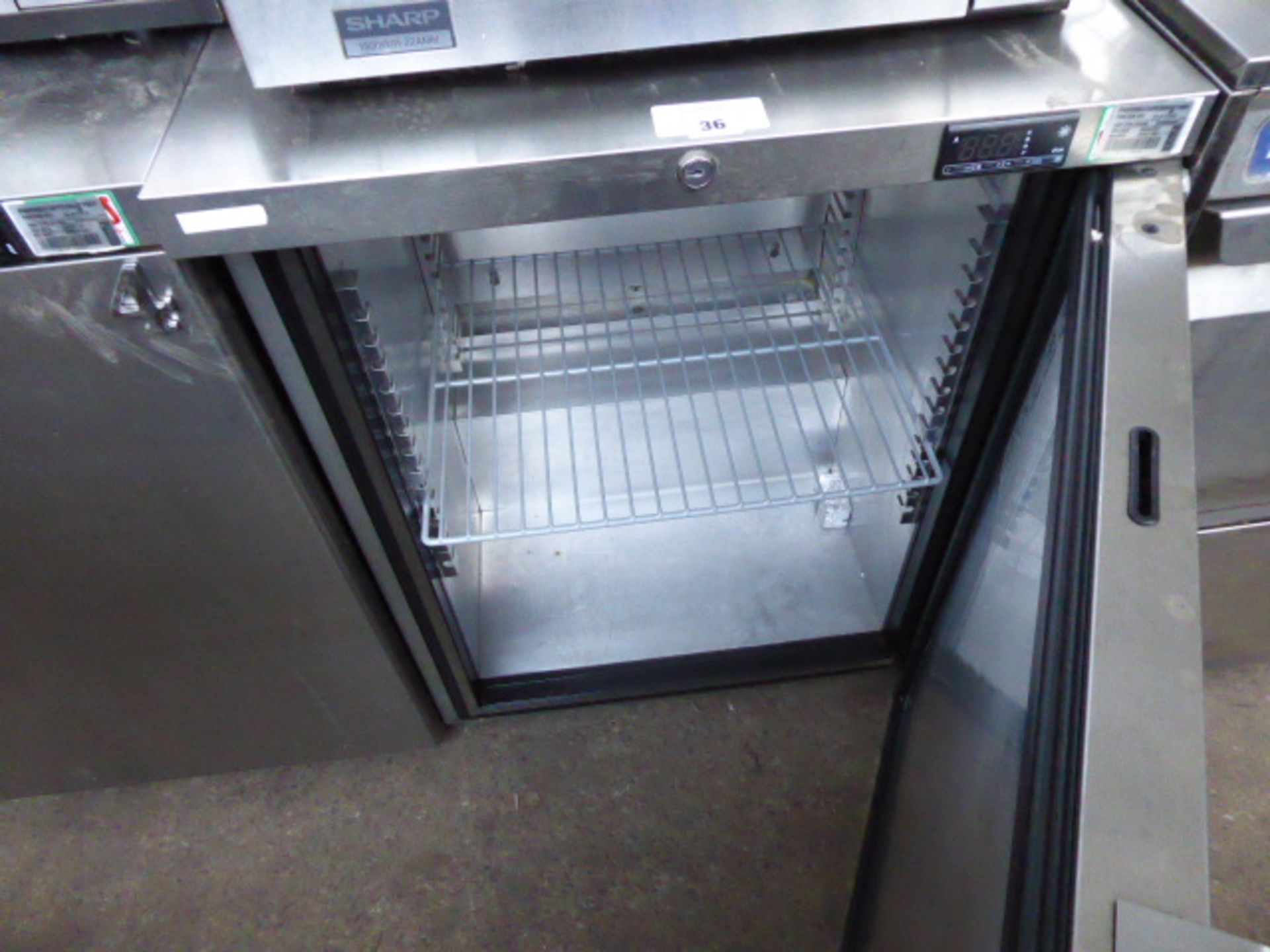 60cm Foster HR150 under counter single door fridge - Image 2 of 2