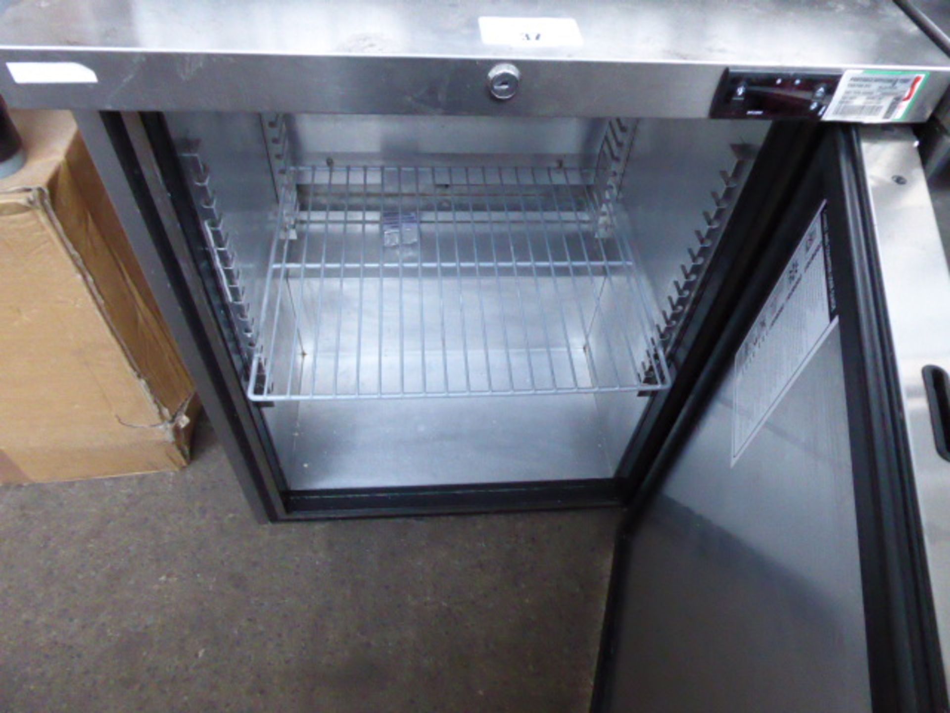 (TN12) 60cm Foster HR150 under counter single door fridge - Image 2 of 2