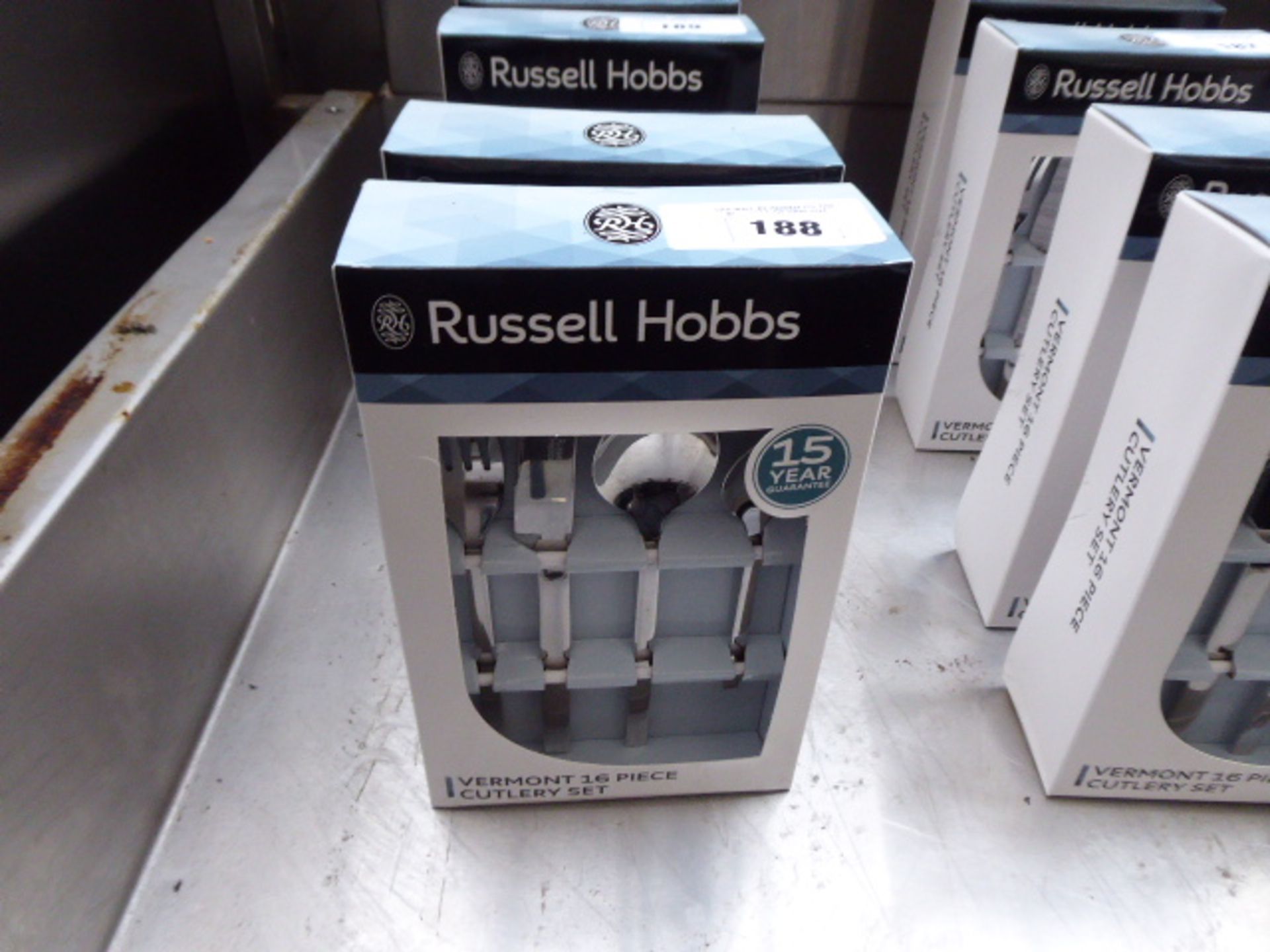 2 Russell Hobbs Vermont 16 piece cutlery sets