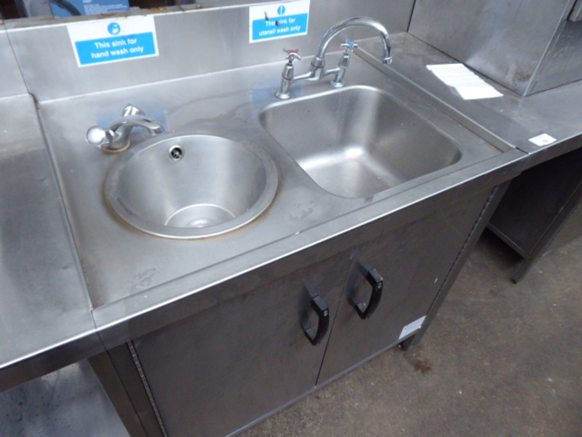 340cm stainless counter with preparation top single bowl tap set hand basin tap set space for - Image 2 of 3