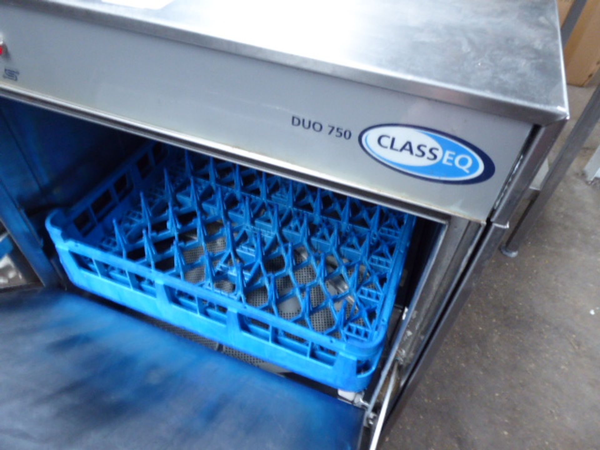58cm Classeq Duo 750 under counter drop front dishwasher - Image 2 of 2