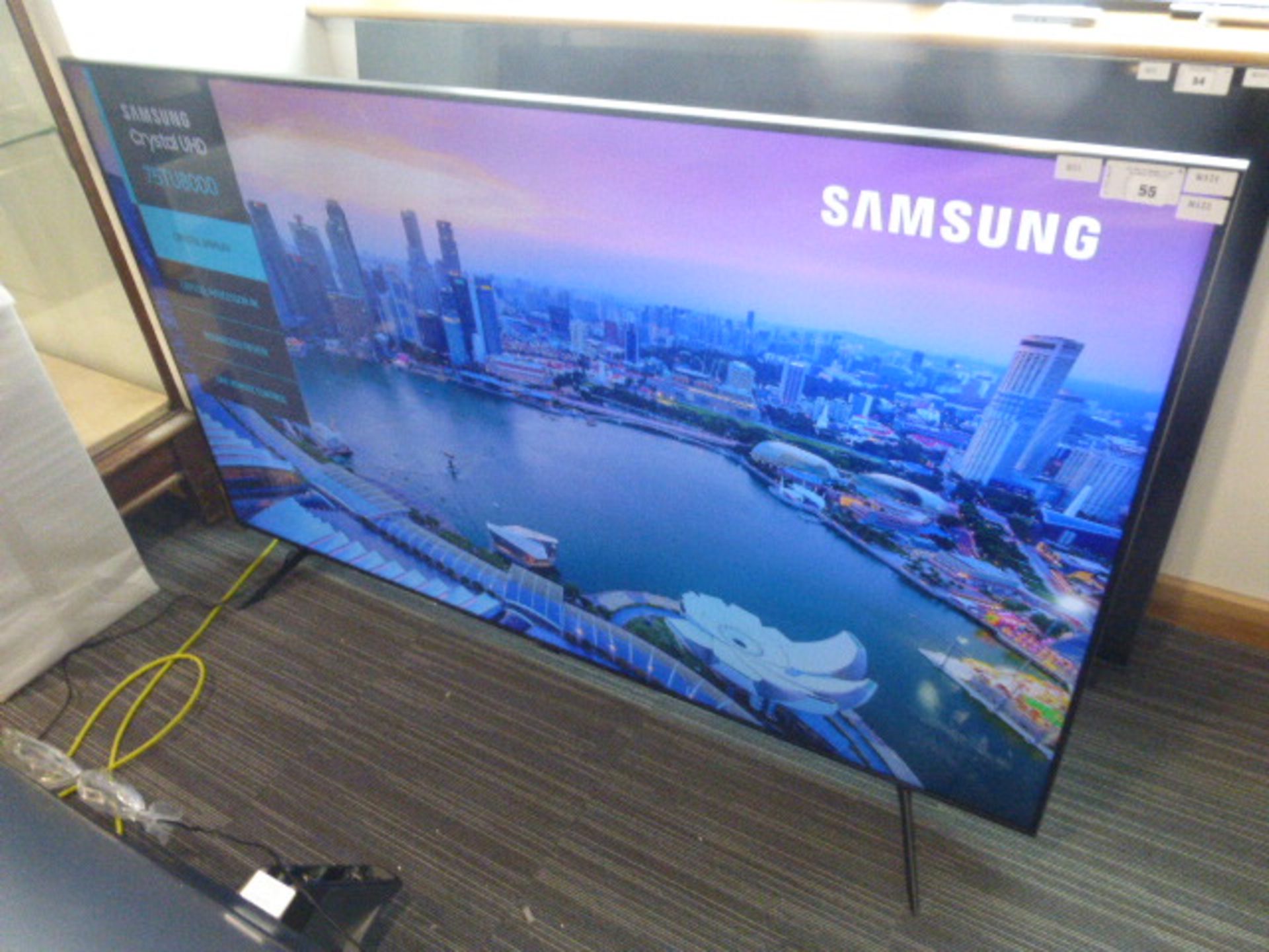 R121 & 122 - 75'' Samsung 4K UHD TV model no: UE75TU8000K include box no: B21