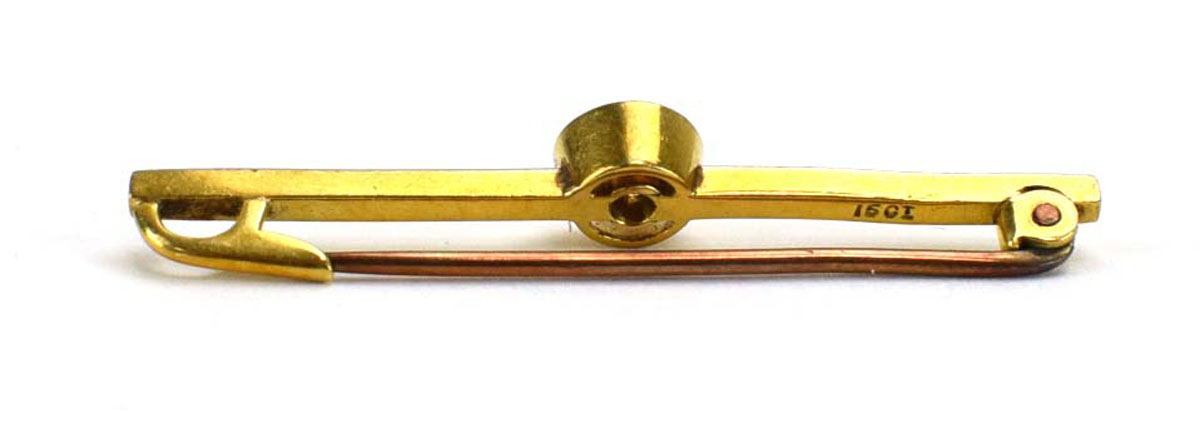 An early 20th century 15ct yellow gold bar brooch set small diamond, w. 4. - Image 3 of 5