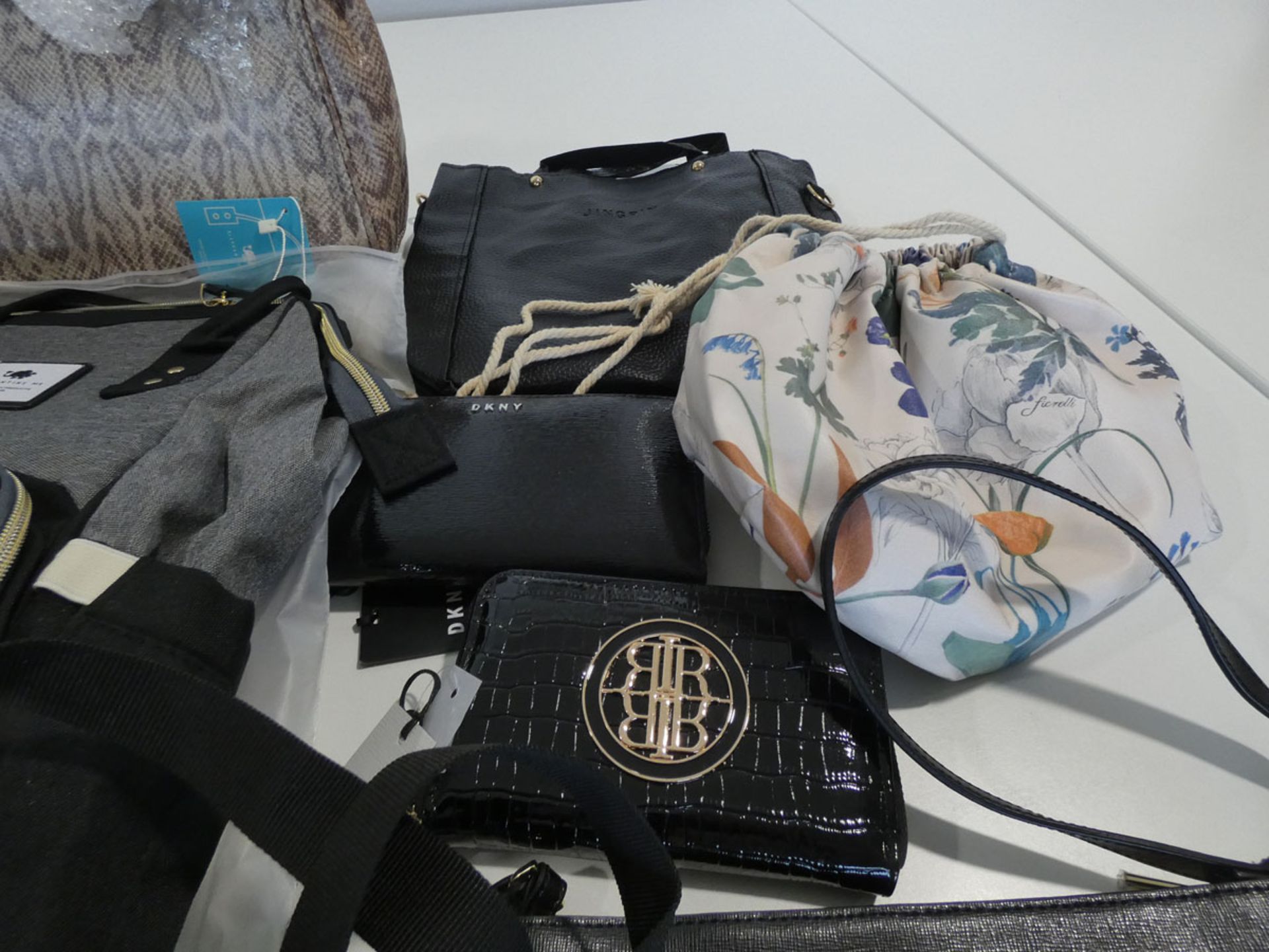 Large selection of bags, handbags, purses, backpacks, etc - Image 3 of 4